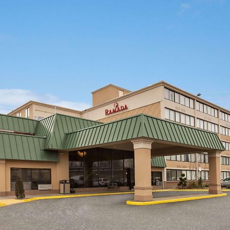 Ramada By Wyndham Rochelle Park Near Paramus Hotel Exterior photo