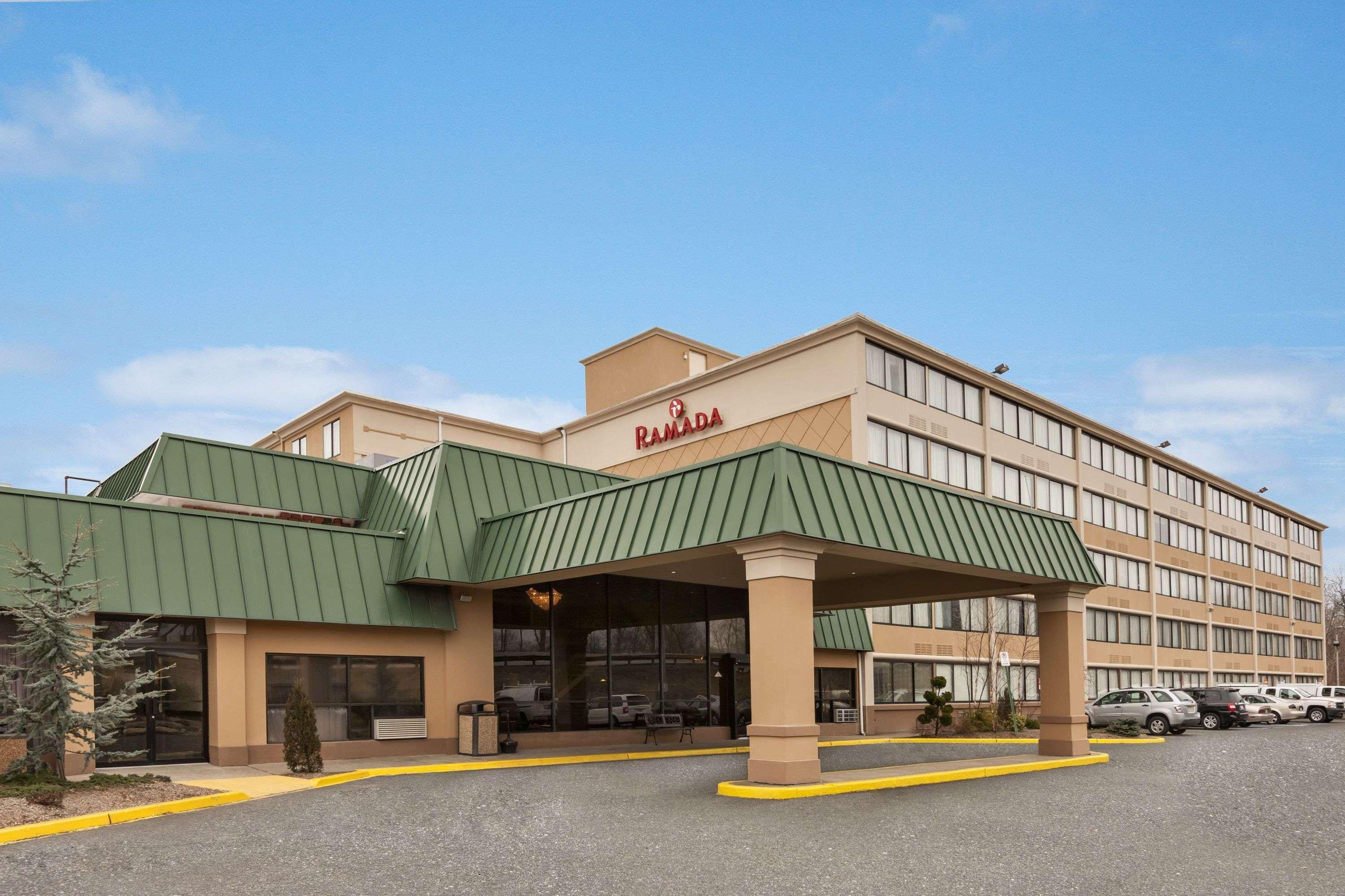 Ramada By Wyndham Rochelle Park Near Paramus Hotel Exterior photo